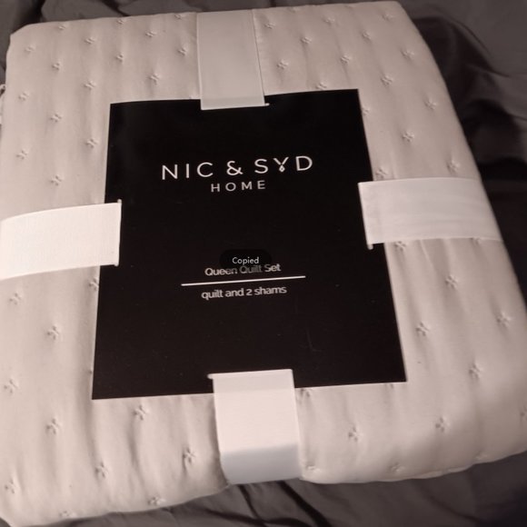 Nic & Syd Queen Quilt Set (3 pc) - Picture 4 of 4